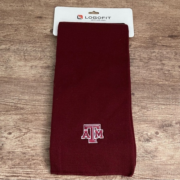NWT Logo Fit Texas A&M Maroon Scarf One Size - Picture 1 of 2